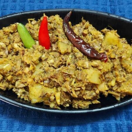 Niramish Mocha'r Ghonto Chola With Coconuts